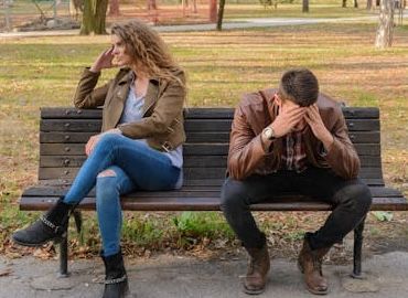 Menschen in der Auseinandersetzung